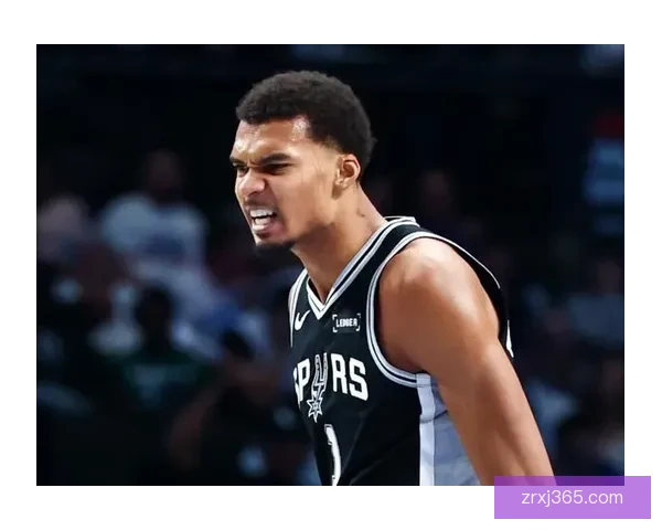 半场27分13篮板创队史新高 文班比肩恩比德与字母哥荣耀数据