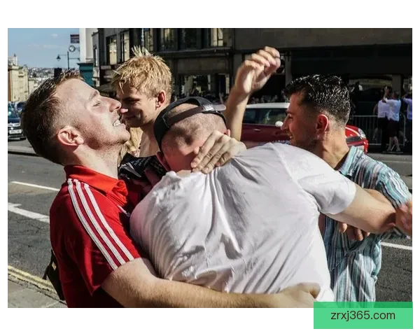 第五届斯卡尔迪纳杯激战正酣蓝鹰强势突围成功闯入半决赛引发关注