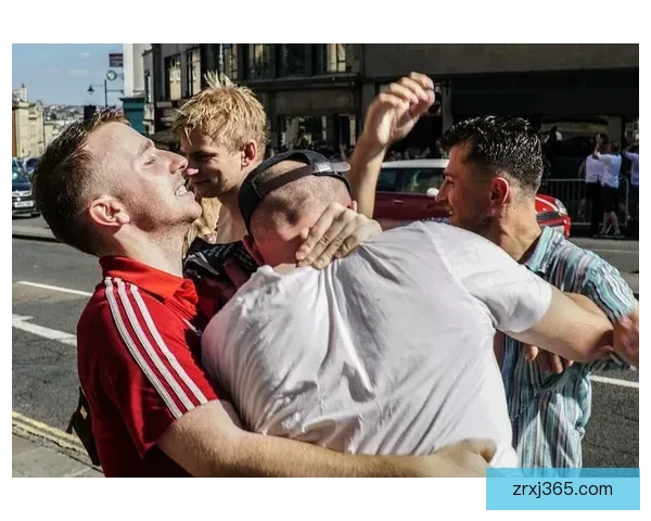 第五届斯卡尔迪纳杯激战正酣蓝鹰强势突围成功闯入半决赛引发关注